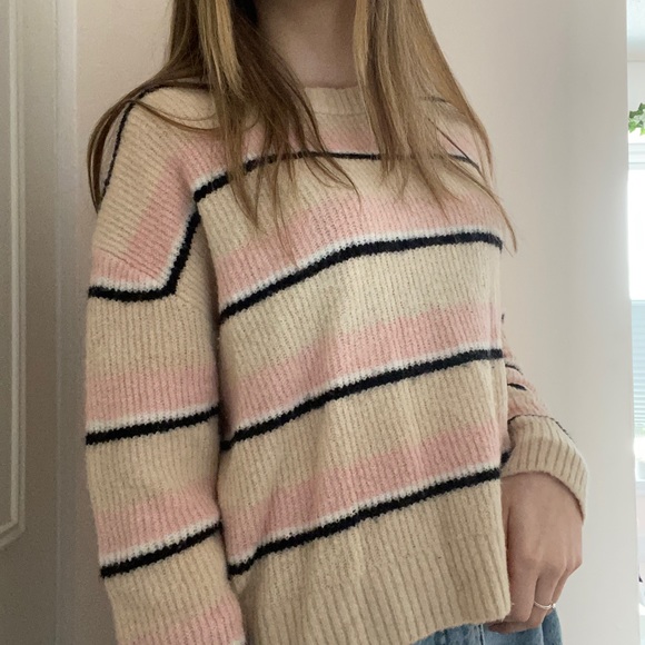 Pink and black striped sweater - Picture 2 of 2